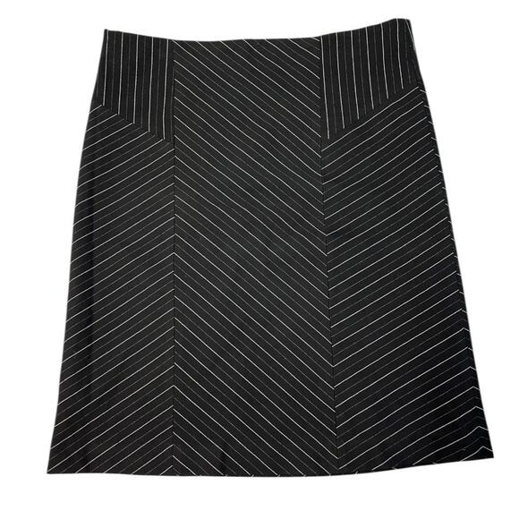 Forever 21 Black A-Line Knee-Length Skirt professional corporate workwear - Picture 1 of 5